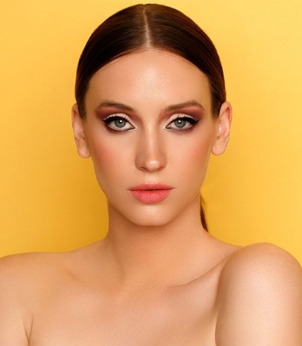 Scegli i nostri prodotti professionali per sopracciglia Gil Cagnè